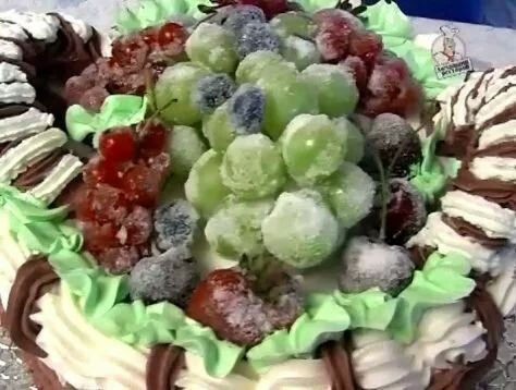 Торт - Корзина с ягодами